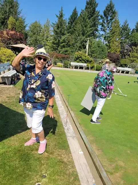 Big waves on Hawaiian Day!